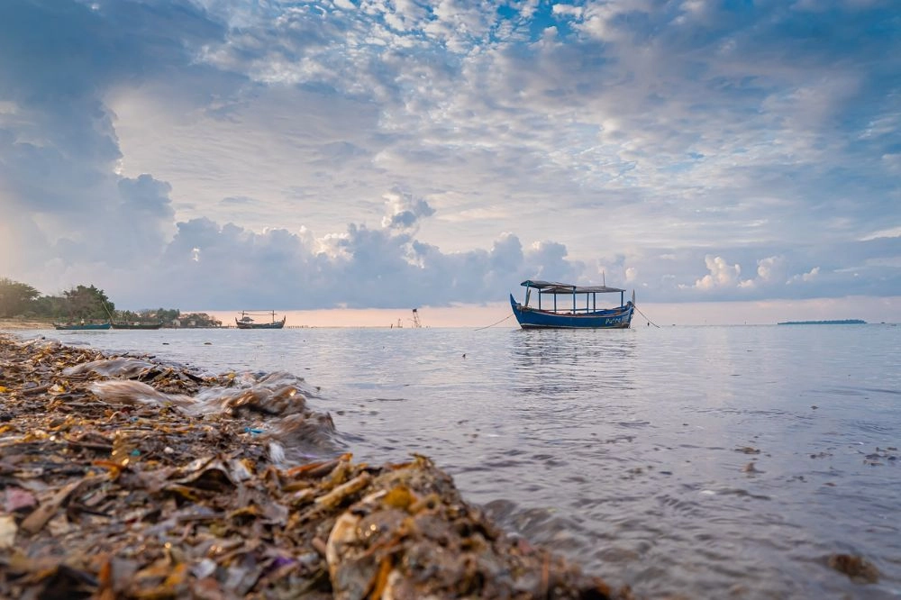 https://report.ferizy.com/uploads/news/berita/type_3_pantai-teluk-awur-jepara-6774680_1280_20240614181356.webp